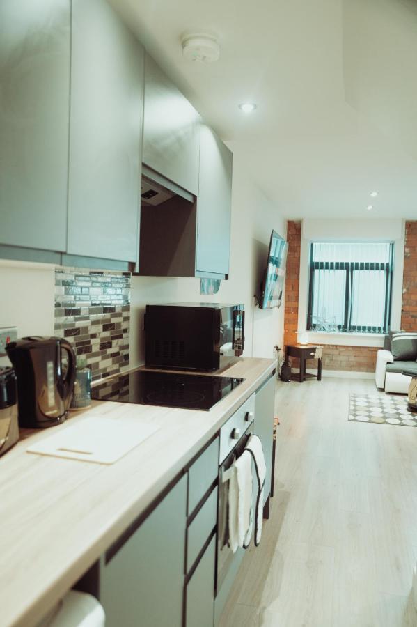 Bv Rare 3 Bedrooms At Conditioning House Bradford Perfect For Contractors 외부 사진